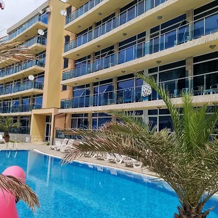 Albena 2 Apartment